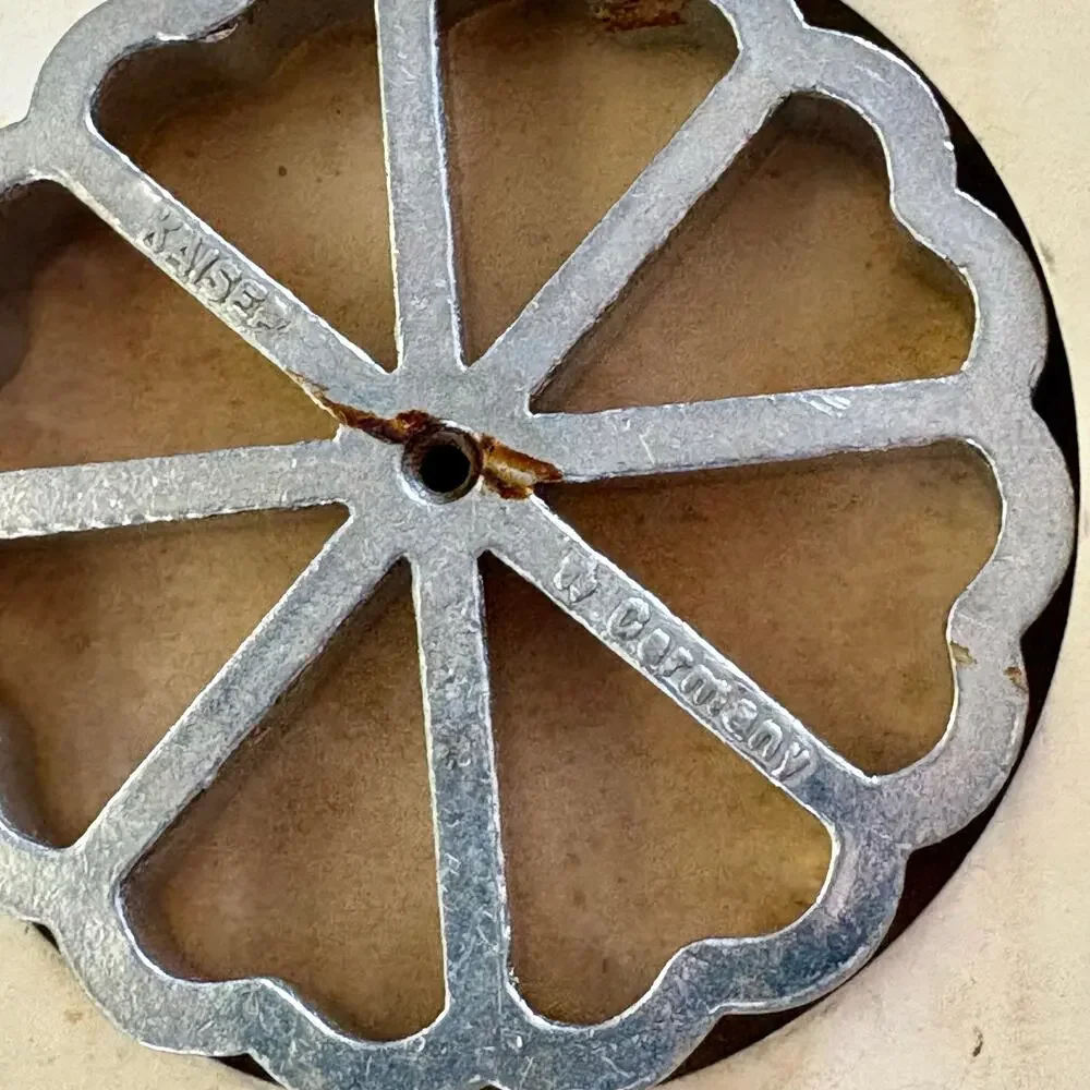 Vintage Kaiser German Waffle Rosette Mold Set in Original Box
